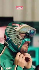 Fernando Alonso luce y presume en el GP de México la máscara de luchador que RÉCORD le regaló