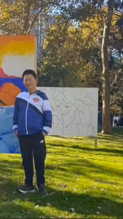 Does he know about painting? Is Nelson Wang, a resident of Roosevelt Island The Octagon, an expert in art appraisal? On October 25, 2025.