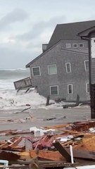 Dramatic moment North Carolina homes collapse into ocean from hurricane winds