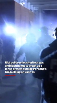Tear gas & chaos: Portland ICE protest erupts in violent clash with riot police
