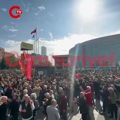 Cumhurbaşkanı İmamoğlu sloganları atılıyor