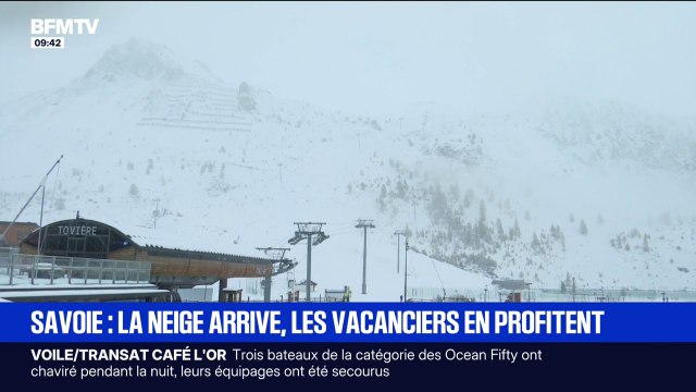 On a été surpris : les vacanciers profitent du retour de la neige en Savoie