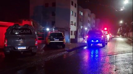 Mulher pula de janela de apartamento para fugir de homem que tentava matá-la em Cascavel