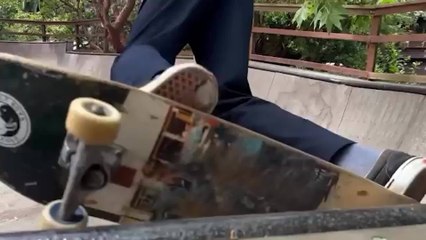 Julia Roberts' son Phinnaeus, 20, looks all grown up in rare video