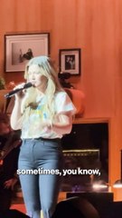 Watch Kelly Clarkson's apology for canceling Vegas shows: 'We can't help our bodies'