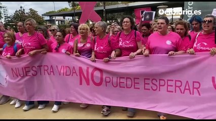 Manifestación en Sevilla contra los errores en los cribados del cáncer de mama de la Junta de Andalucía