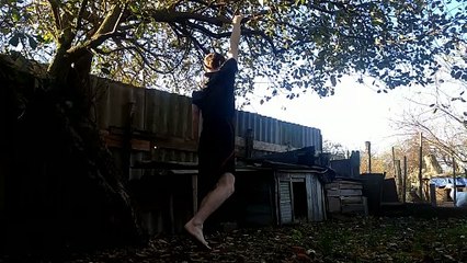 One-arm pull-ups from a tree branch - Serhii Solodkyi 7337