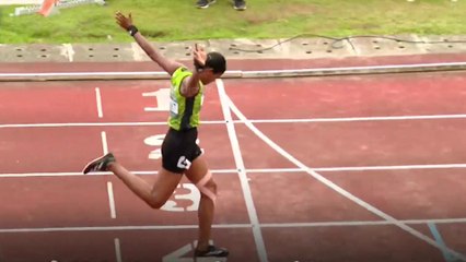 400m സീനിയർ ഹർഡിൽസിൽ സ്വർണം നേടി പാലക്കാടി​ന്റെ വിഷ്ണു ശ്രീ... | Kerala School Sports Meet | Kerala