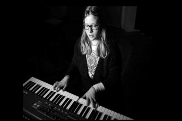 INTERVIEW LOYNA 26 10 2025 SUR RADIO MENERGY AVEC OLIVIER