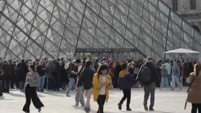 Museo del Louvre reabre sus puertas tras ser víctima del robo del siglo