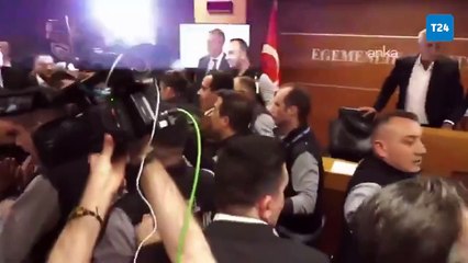 Bayrampaşa Belediye Başkanvekili seçiminde AKP'li ve CHP'li meclis üyeleri arasında arbede