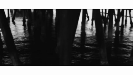 The Neighbourhood - Sweater Weather (Official Video)