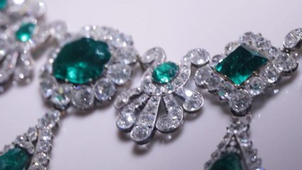 Le vol de bijoux au Louvre, un coup au cœur du patrimoine français