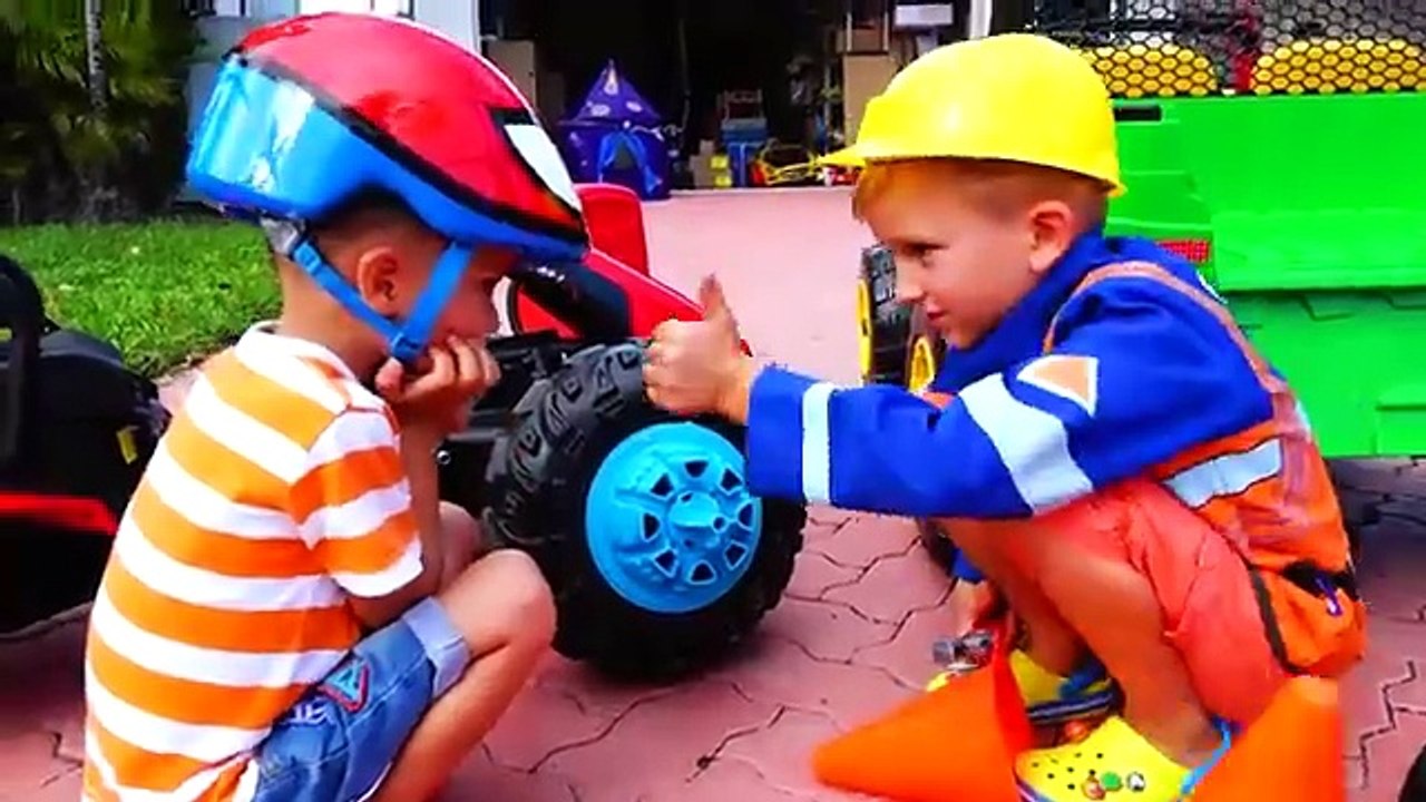 Vlad and Niki pretend play with toy car from balloons - Funny stories for kids