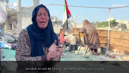 Tra le macerie di Gaza con una nonna e i nipoti: "L'istruzione e' andata perduta. Hanno dimenticato come si gioca"