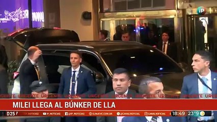 Así llegó Milei al búnker de LLA