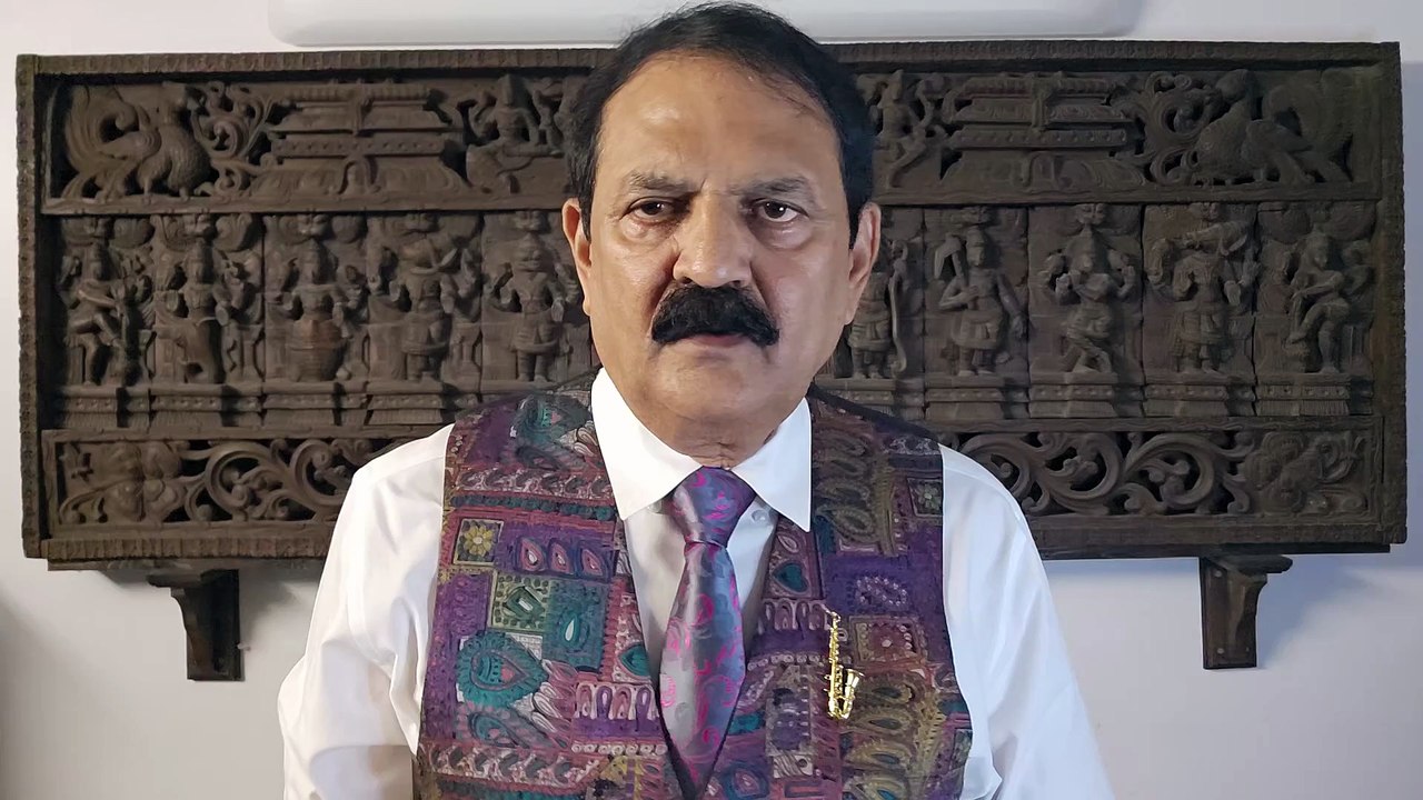 Kya Hua Tera Wada - Film Hum Kisise Kum Naheen 1977 on Harmonica Live Performance by Mukund Kamdar