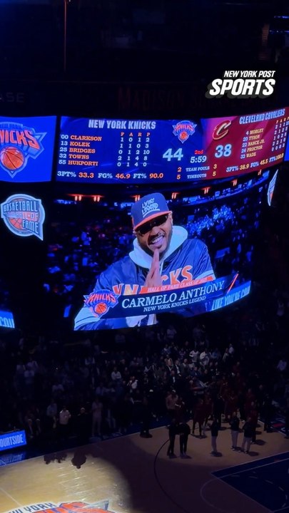 Carmelo Anthony gets a standing ovation as Knicks honor him for Hall of Fame induction