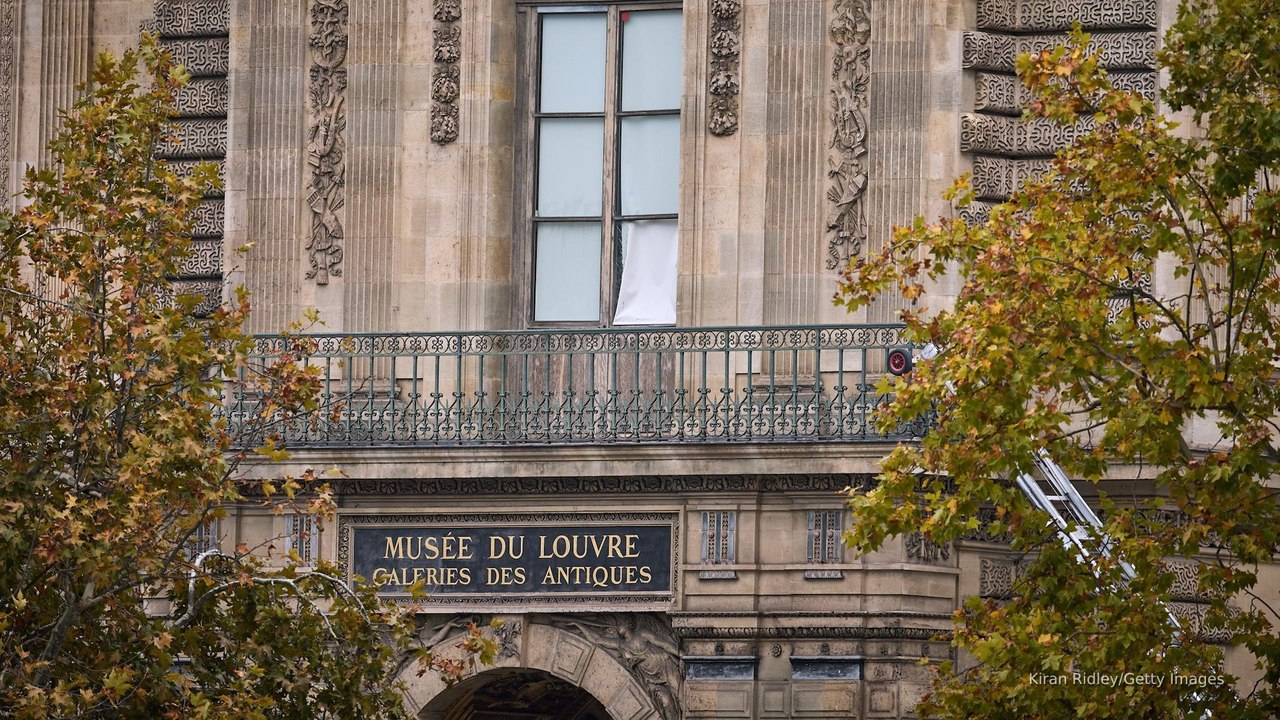 Thieves steal priceless French jewels in daylight heist at the Louvre