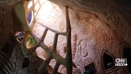 Batı Şeria’da mağarayı sığınağa dönüştürdü