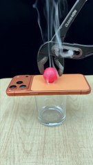 1000°C Hot Metal Ball VS iPhone17 Model machine#satisfying#foryou#experiment