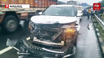 અમદાવાદના કણભા નજીક ગોઝારો અકસ્માત: ખાનગી બસ પાછળ ઘૂસી ગઈ ટ્રક, ત્રણ લોકોના મોત