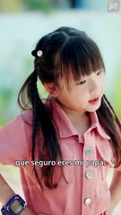 ¡Niña de 5 años sigue el guion, une a sus padres y se convierte en estrella de la alta sociedad!