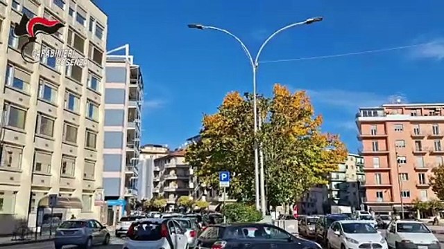 Cosenza, arresti domiciliari per un professionista