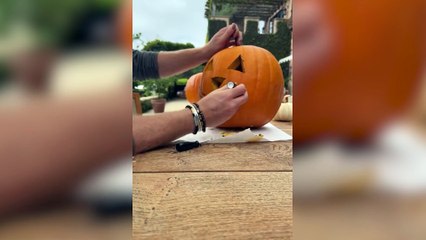 Meghan Markle y el príncipe Harry se adelantan a Halloween