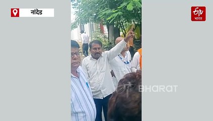 'शेतकरी आत्महत्या करतोय आणि अधिकारी मलिदा खातोय'; संतप्त शेतकऱ्यांनी तहसीलदाराची फोडली गाडी