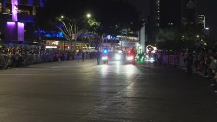 México celebra el DÍA DE MUERTOS con un GRAN DESFILE