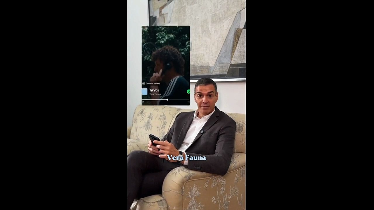 Isabel Rábago acaba con el ‘influencer’ Sánchez por su vídeo recomendado libros y canciones
