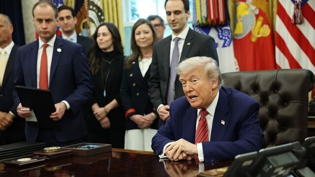 Trump Warns 25% Tariffs for Imported Samsung Products