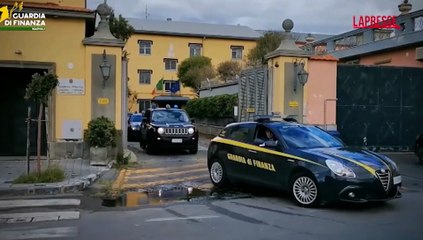 Napoli, scoperta una 'fabbrica' per la lavorazione della cannabis: le immagini