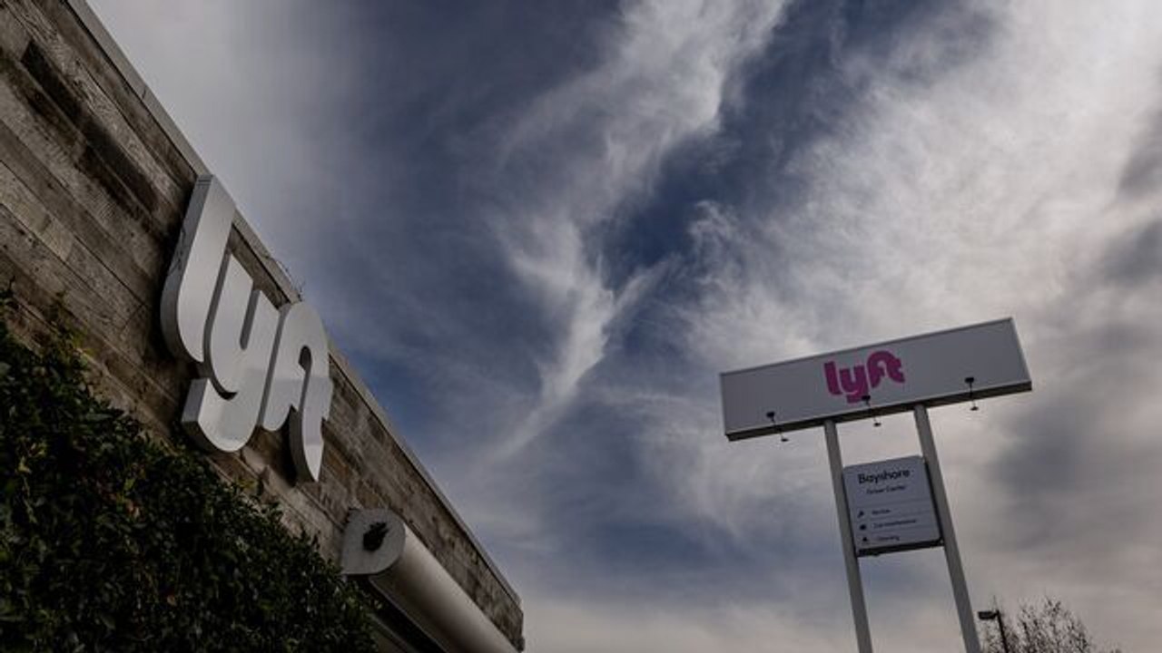 Lyft CEO: Self-Driving Taxis to Be Part of Fleet Someday