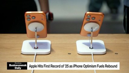 Apple Hits First Record of 2025 as iPhone Optimism Fuels Rebound