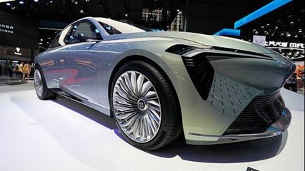 GM Takes $1.6 Billion Hit for Scaling Back EV Plans