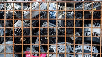 Auto Sector Bankruptcies Shake Wall Street 🚗💥