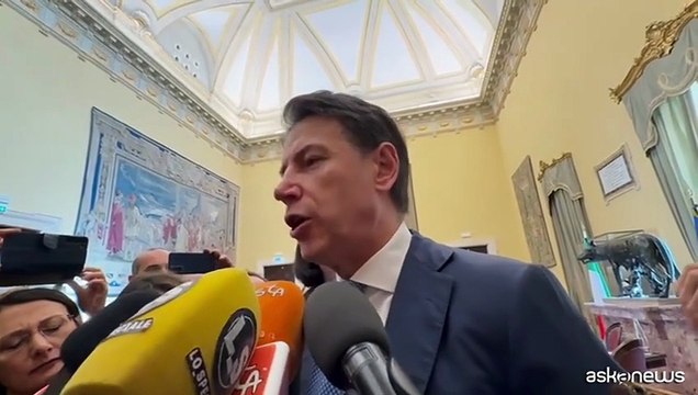 Conte: Manovra contro italiani nel governo volano stracci su banche