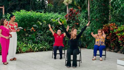 bd-practique-yoga-en-silla-271025