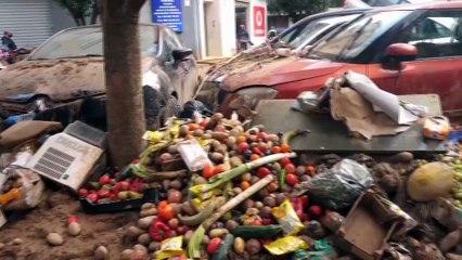 Flut von Valencia: Toñi trauert um Mann und Tochter und fordert Gerechtigkeit