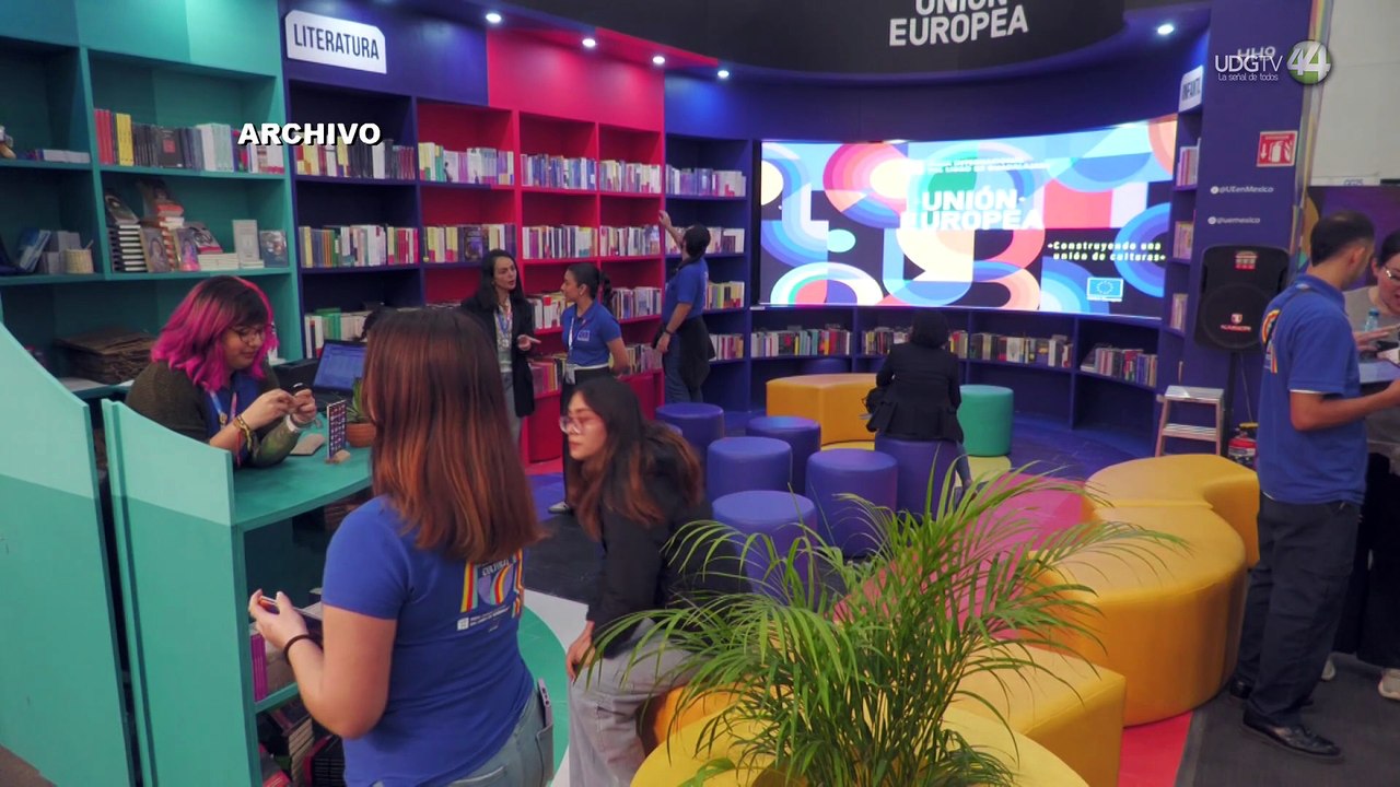 Fernanda Trías gana por segunda vez el Premio Sor Juana, ahora con "El monte de las furias"