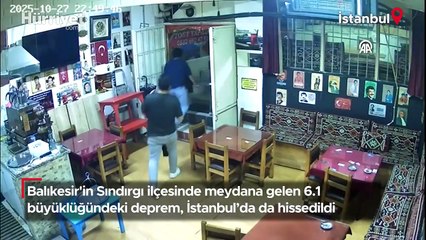 İstanbul’da depremi hisseden vatandaşlar sokağa döküldü!