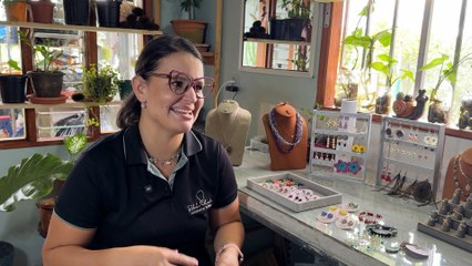 mqn-De la enfermedad al renacer: Rebeca Valverde brilla con su emprendimiento artesanal-27025