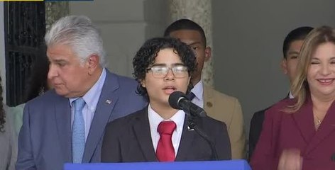 Estudiante asume la Presidencia de Panamá por un día