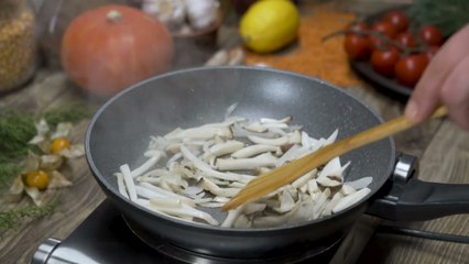 41 Spaghetti with green beans and mushrooms