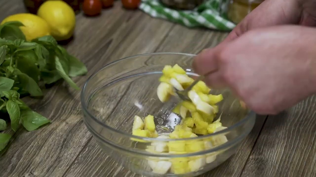83 Banana and mango roll