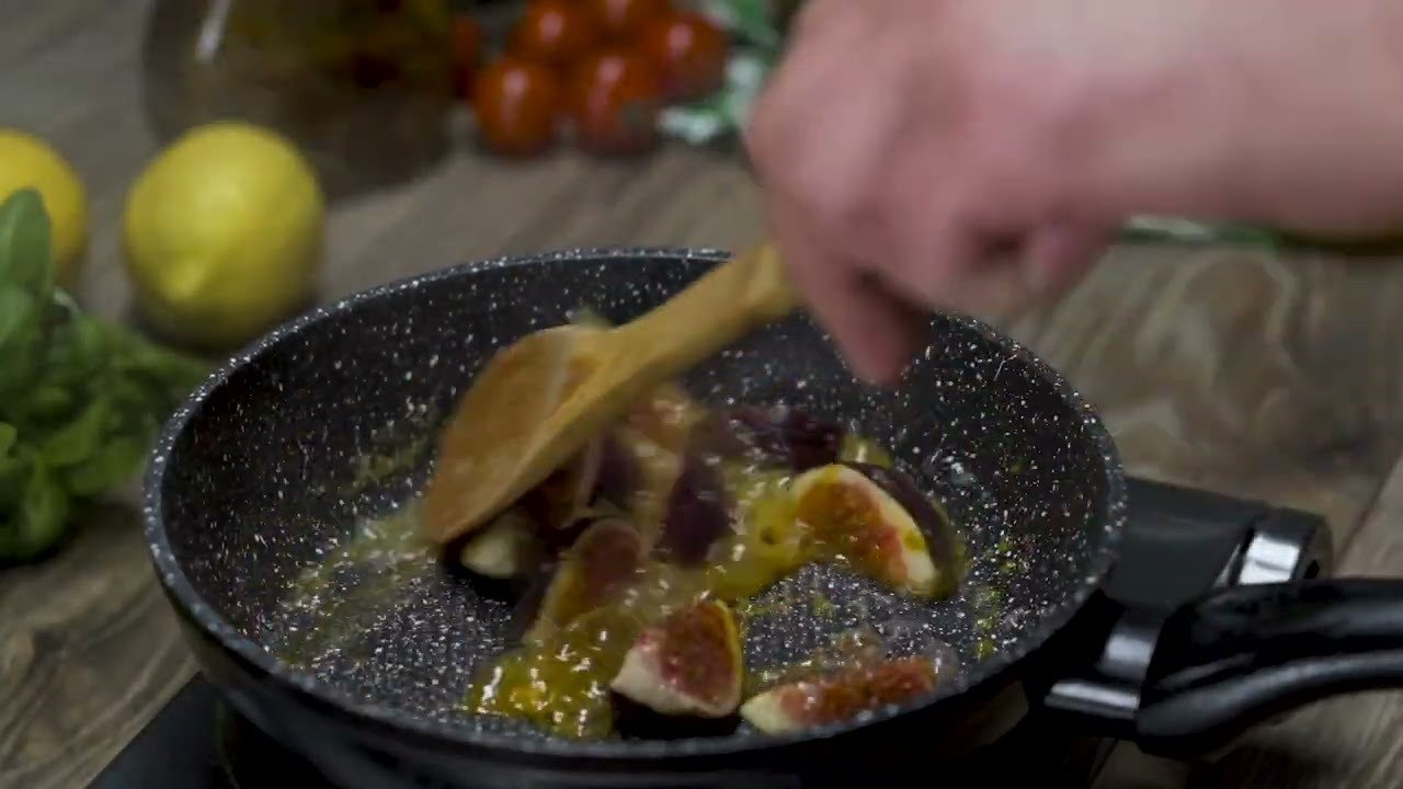 27 Milk pudding with figs