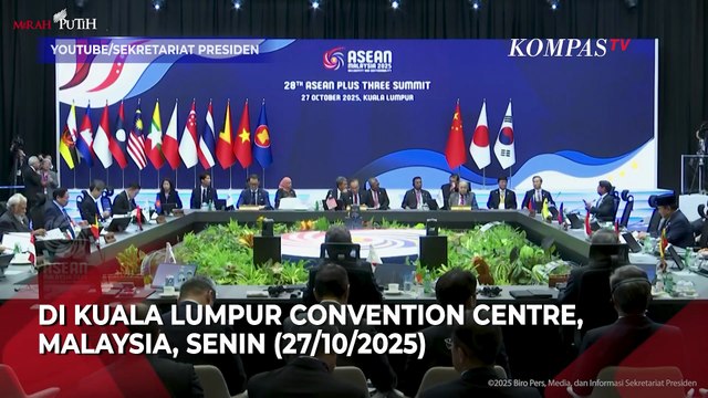 Prabowo Langsung Berdiri Saat Dihampiri PM Malaysia Anwar Ibrahim di KTT ASEAN Plus Three