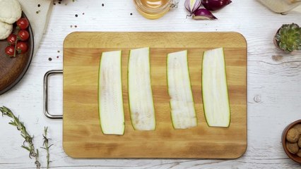 23. Salad with Salmon and Ginger Sauce